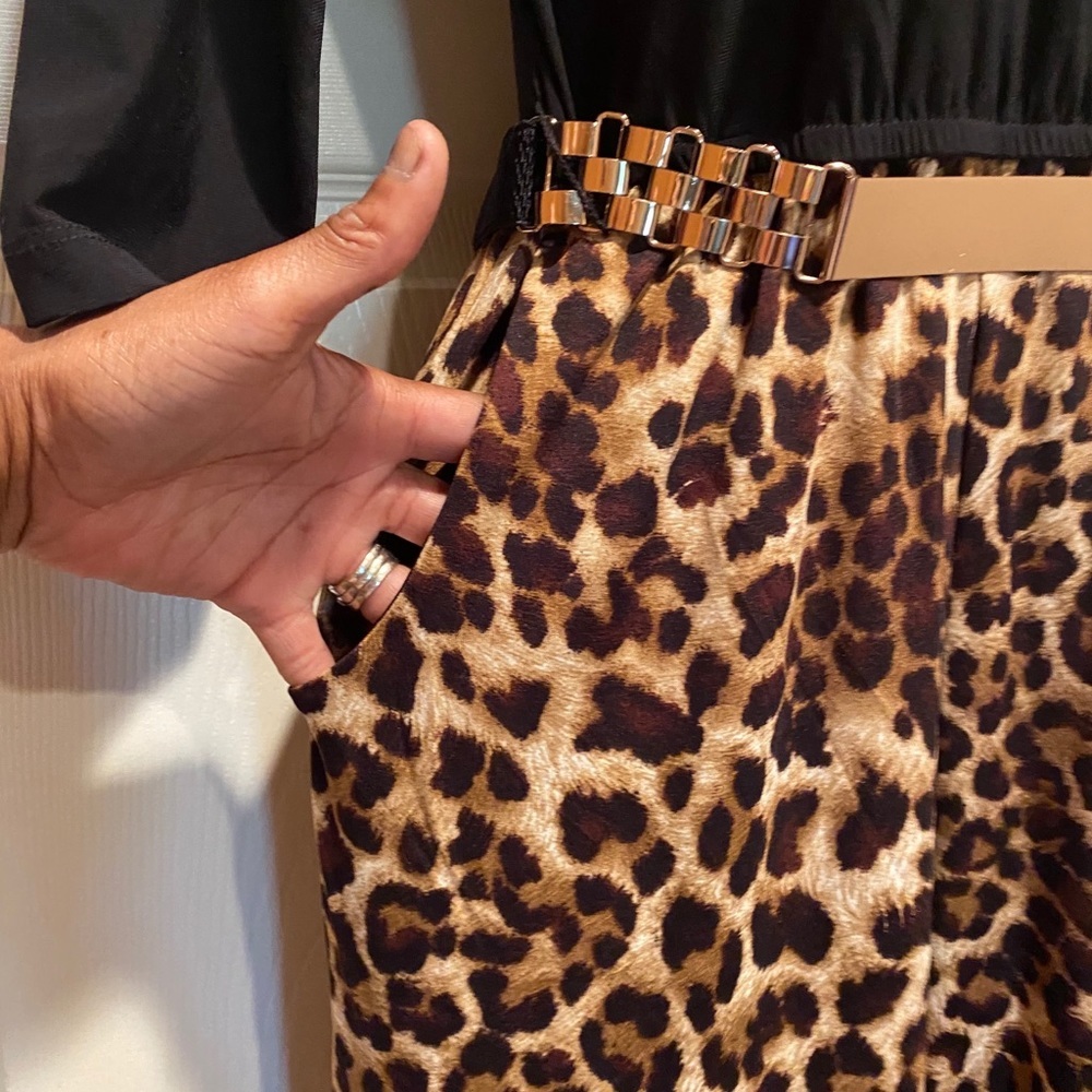 Black and leopard jumpsuit. - Picture 3 of 6